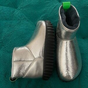 NEW Silver Free People Boots